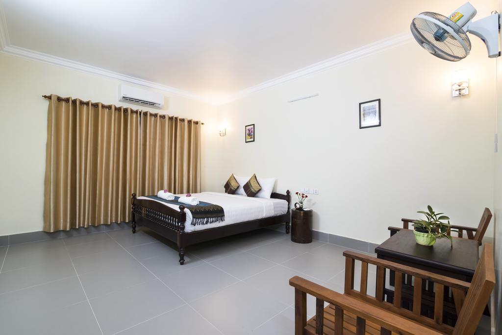 Chamraoen'S Home Siem Reap Exterior foto